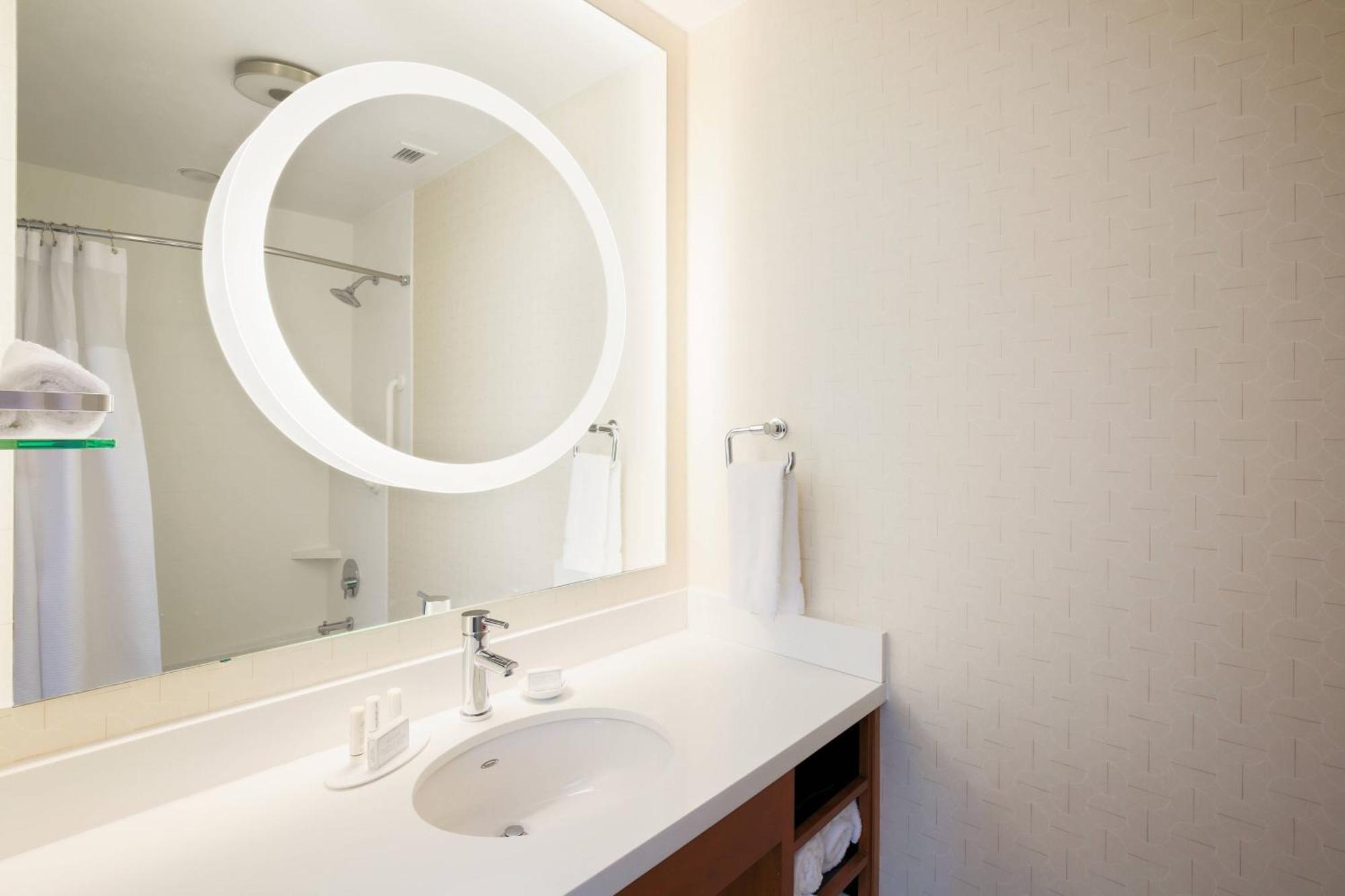 Springhill Suites By Marriott San Jose Airport Екстериор снимка